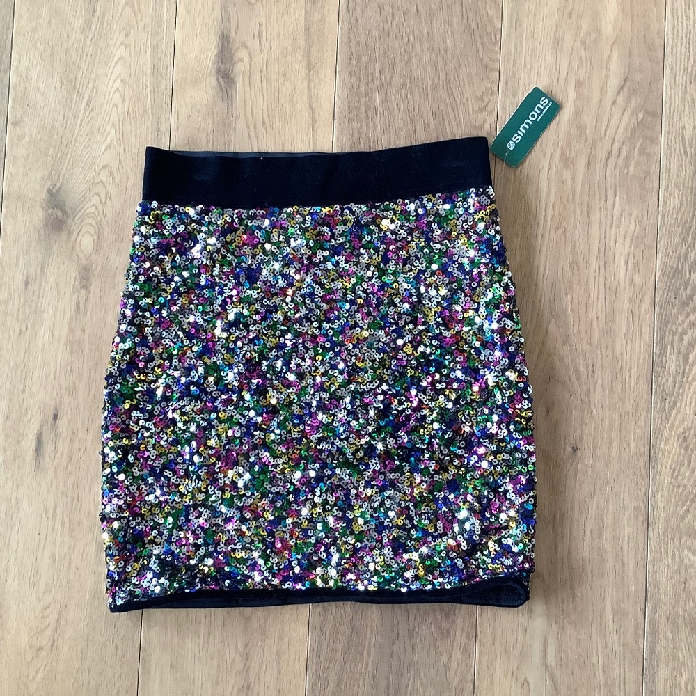 Simon’s Fun Sequin Skirt! NWT